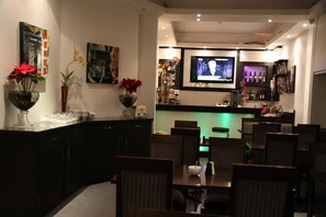 Bar (in der Unterkunft)