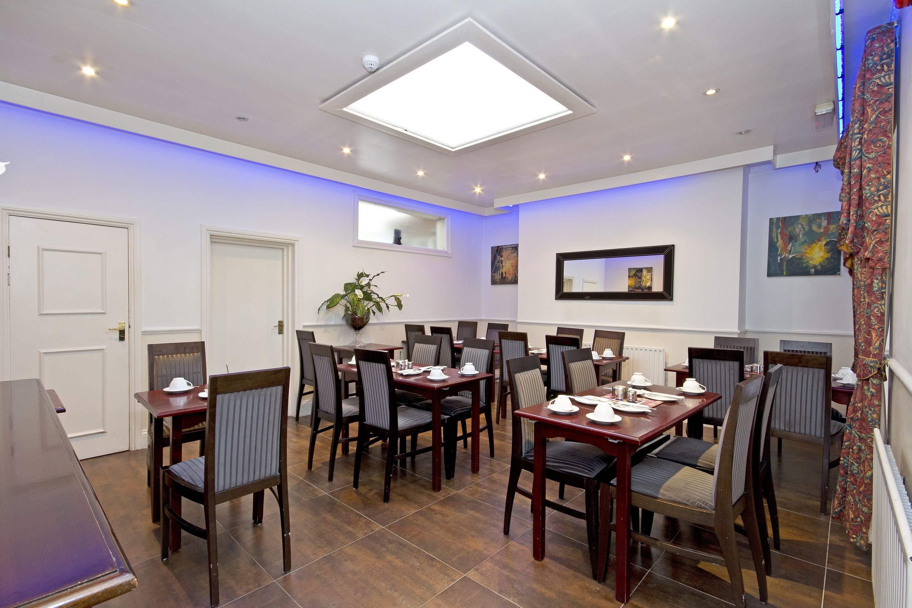 Photo - KingswayPark Hotel at Park Avenue