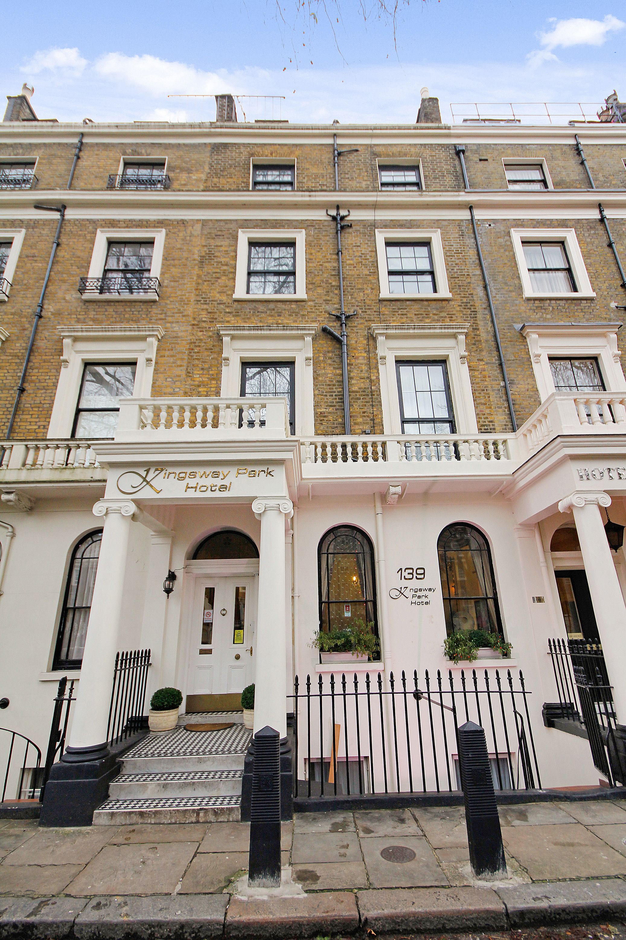 Photo - KingswayPark Hotel at Park Avenue