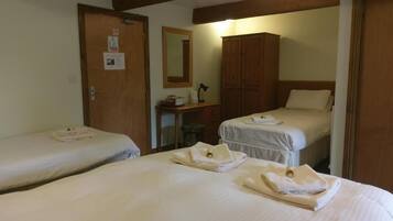 Iron/ironing board, free WiFi, bed sheets