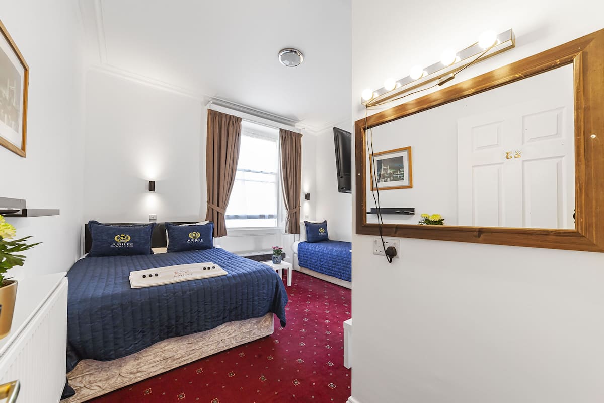 Triple Room, Ensuite