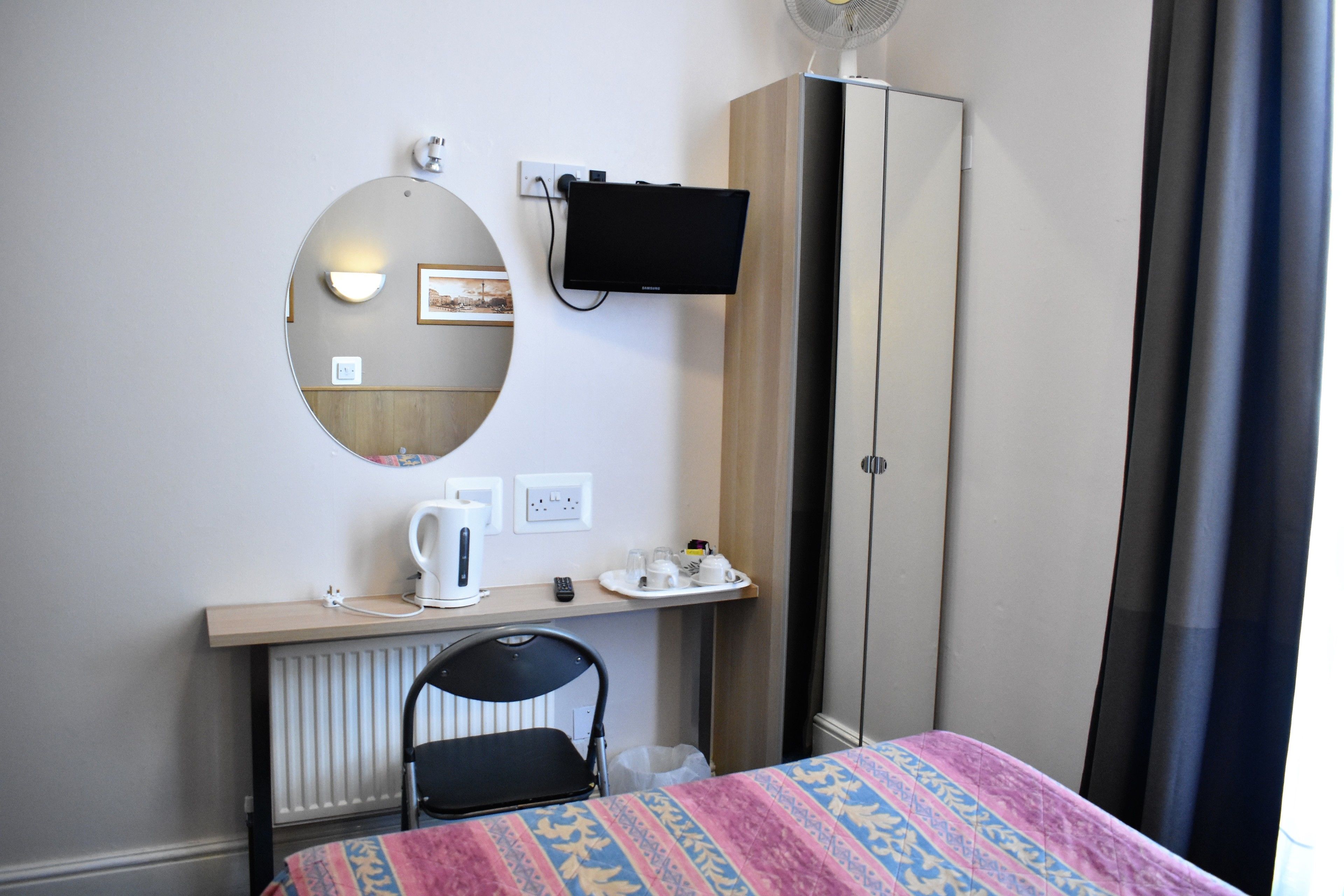 Photo - Macdonald Hotel