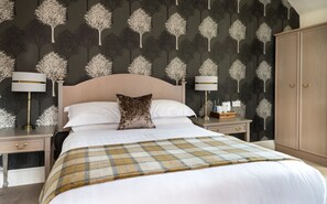 Chambre Double Standard | Literie de qualité supérieure, décoration personnalisée