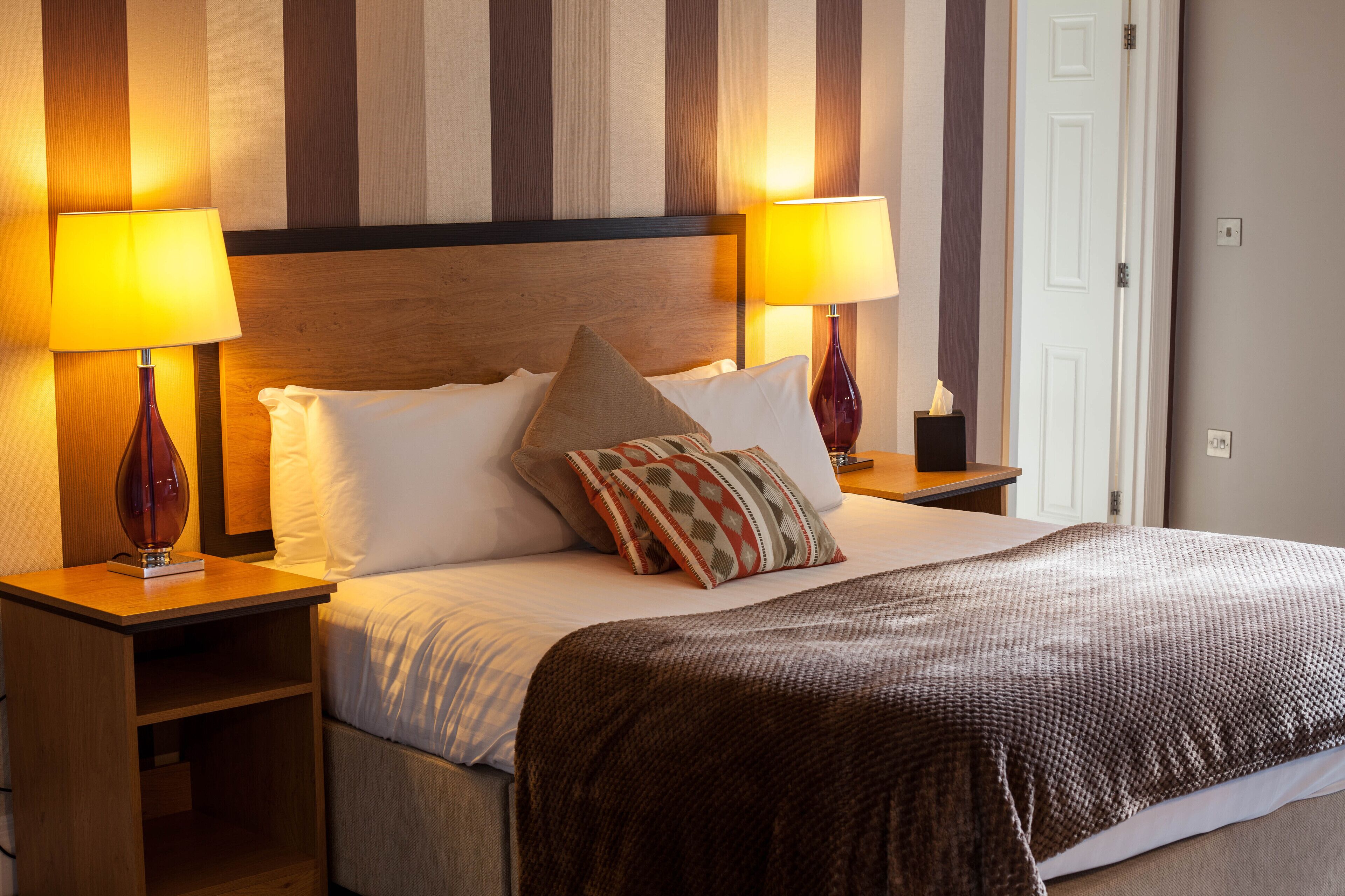 Deluxe Double Room, Garden View | Premium bedding, in-room safe, blackout drapes, iron/ironing board