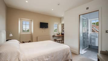 Standard Double Room | Premium bedding, individually decorated, desk, iron/ironing board