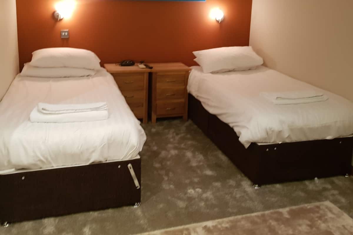 Log Cabin Twin | 1 bedroom, desk, iron/ironing board, free WiFi
