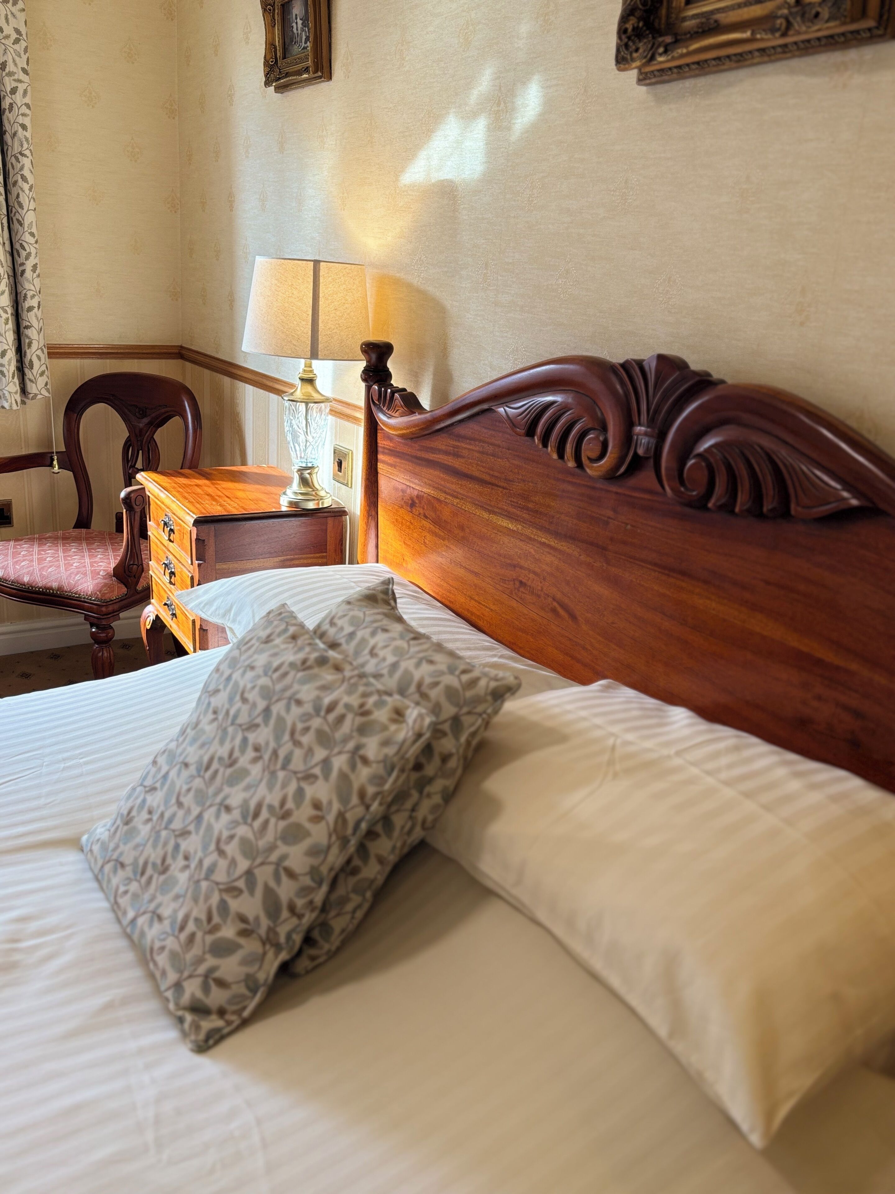 double room | desk, soundproofing, iron/ironing board, cots/infant beds