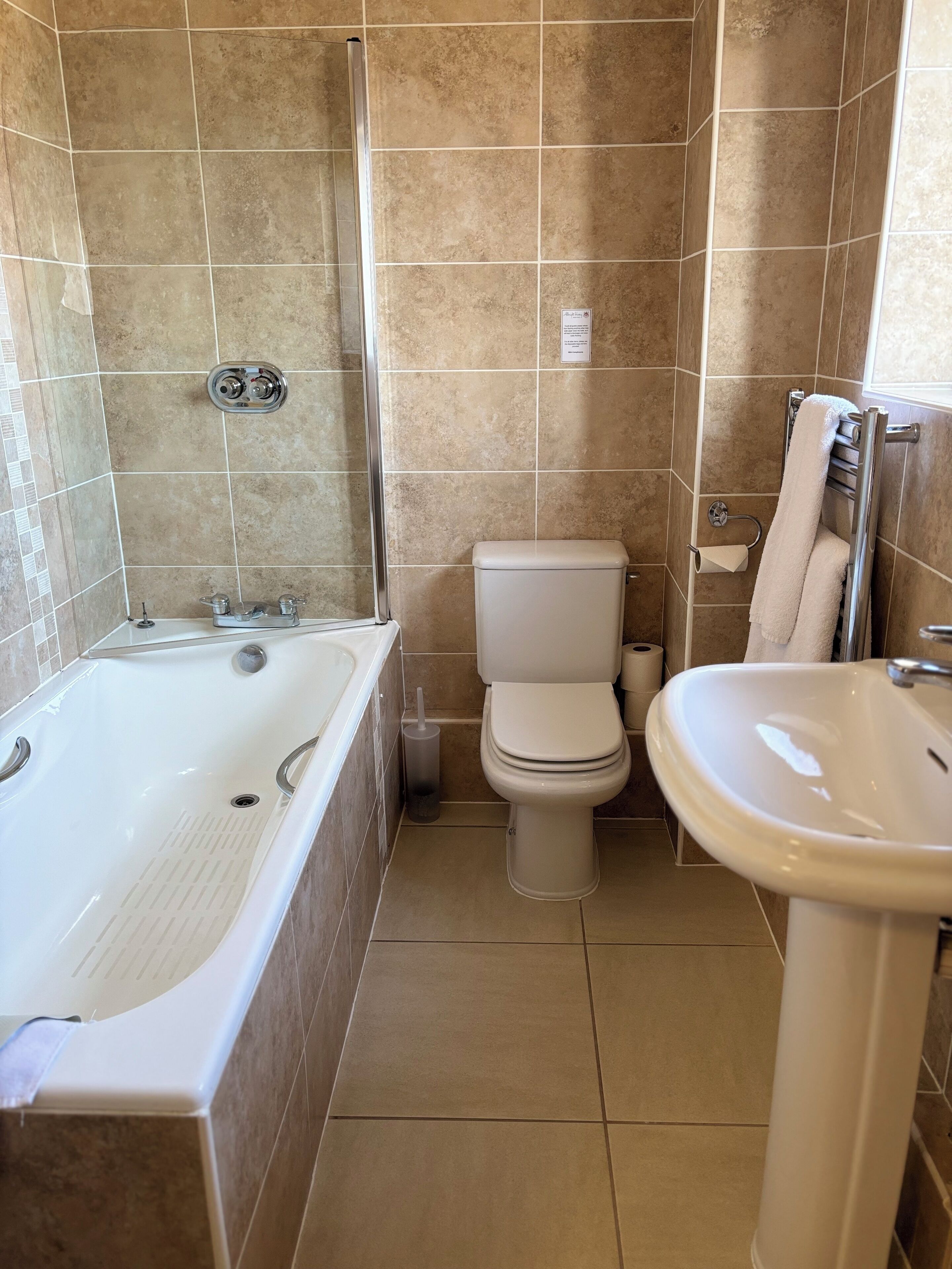 business double room, 1 bedroom | bathroom | free toiletries, hair dryer, towels, soap