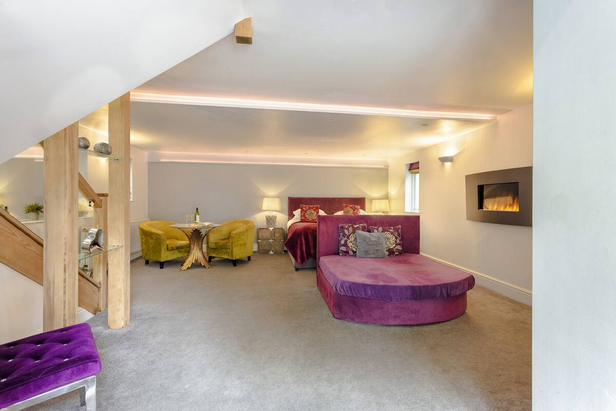 Suite (The Love Haven) | Seterika/papan seterika, Wi-fi percuma, cadar katil 