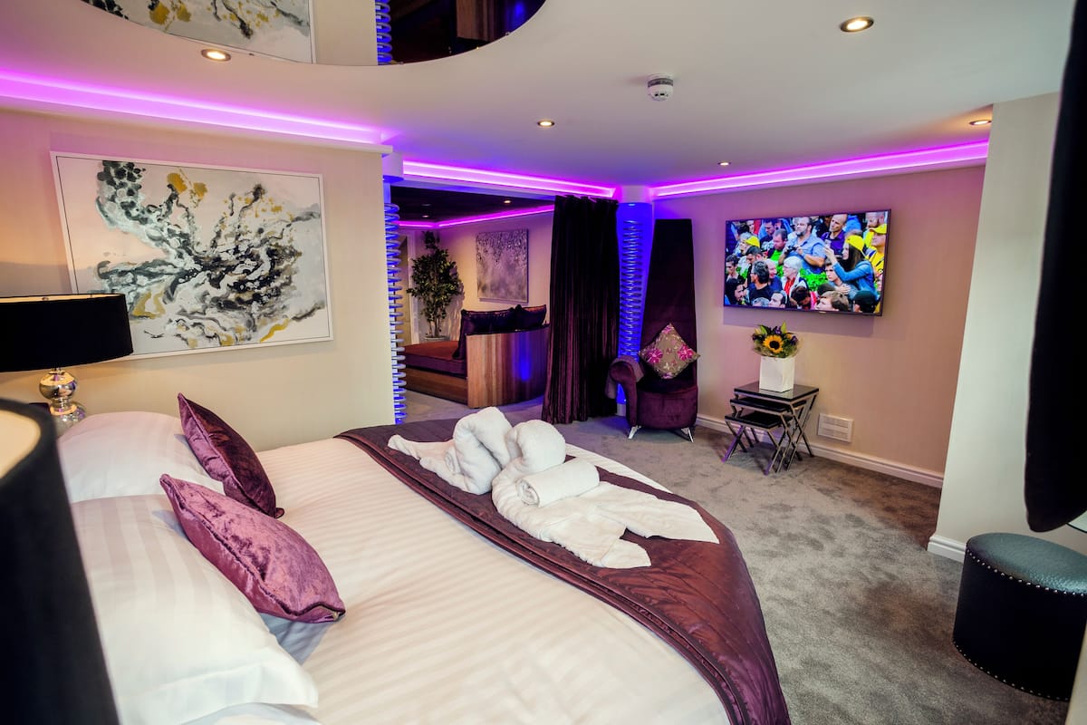 Suite (The BownessSpa) | Seterika/papan seterika, Wi-fi percuma, cadar katil 