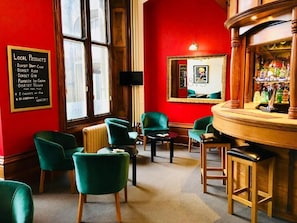 Bar (on property) - Purbeck House Hotel (Swanage)