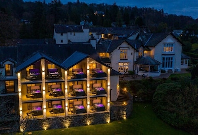 Lakes Hotel and Spa