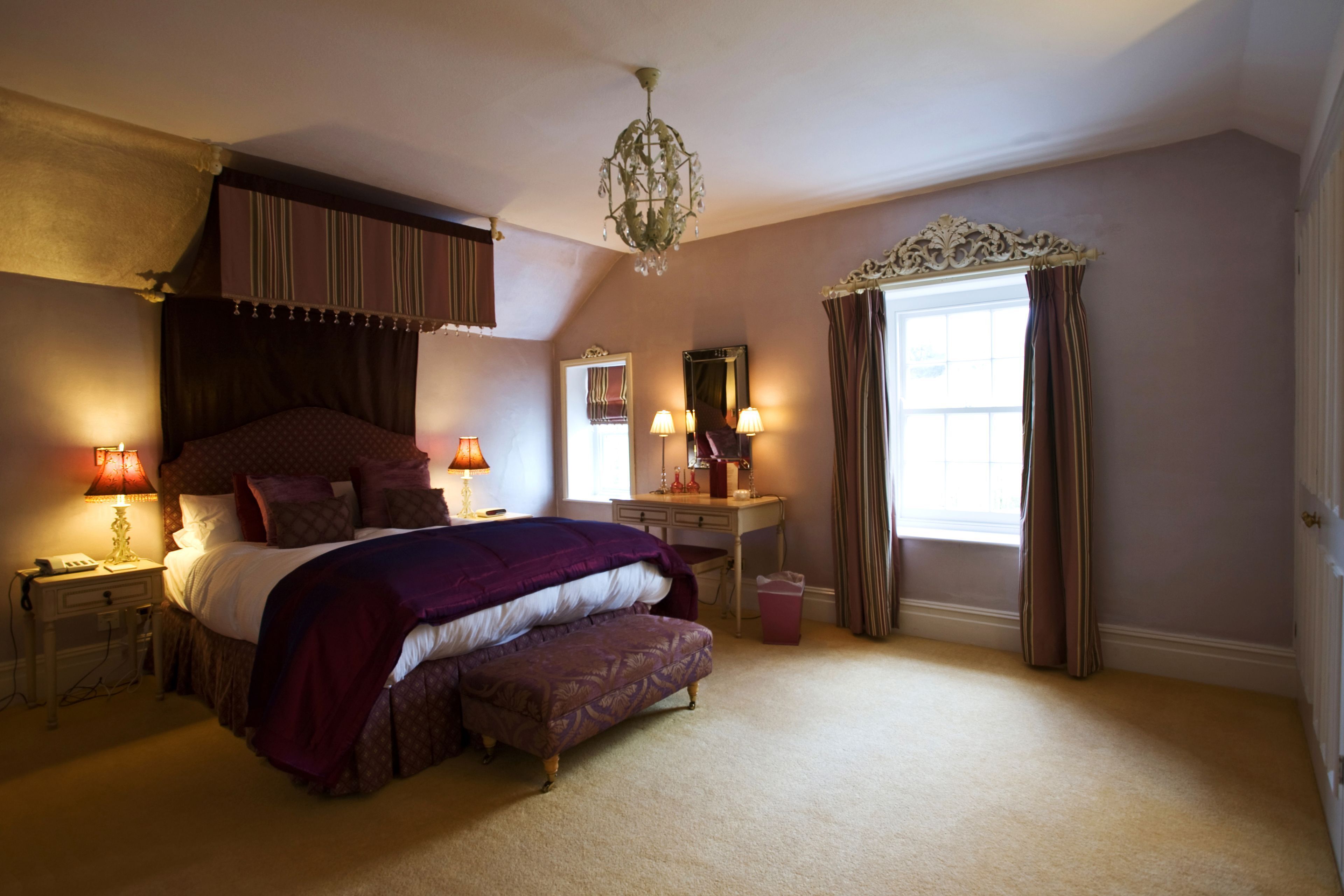 Premium bedding, individually decorated, individually furnished, desk