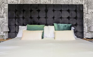 Exclusive Double Room | 1 bedroom, individually decorated, individually furnished