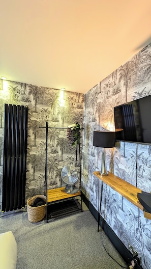 Classic Double Room | Individually decorated, individually furnished, iron/ironing board
