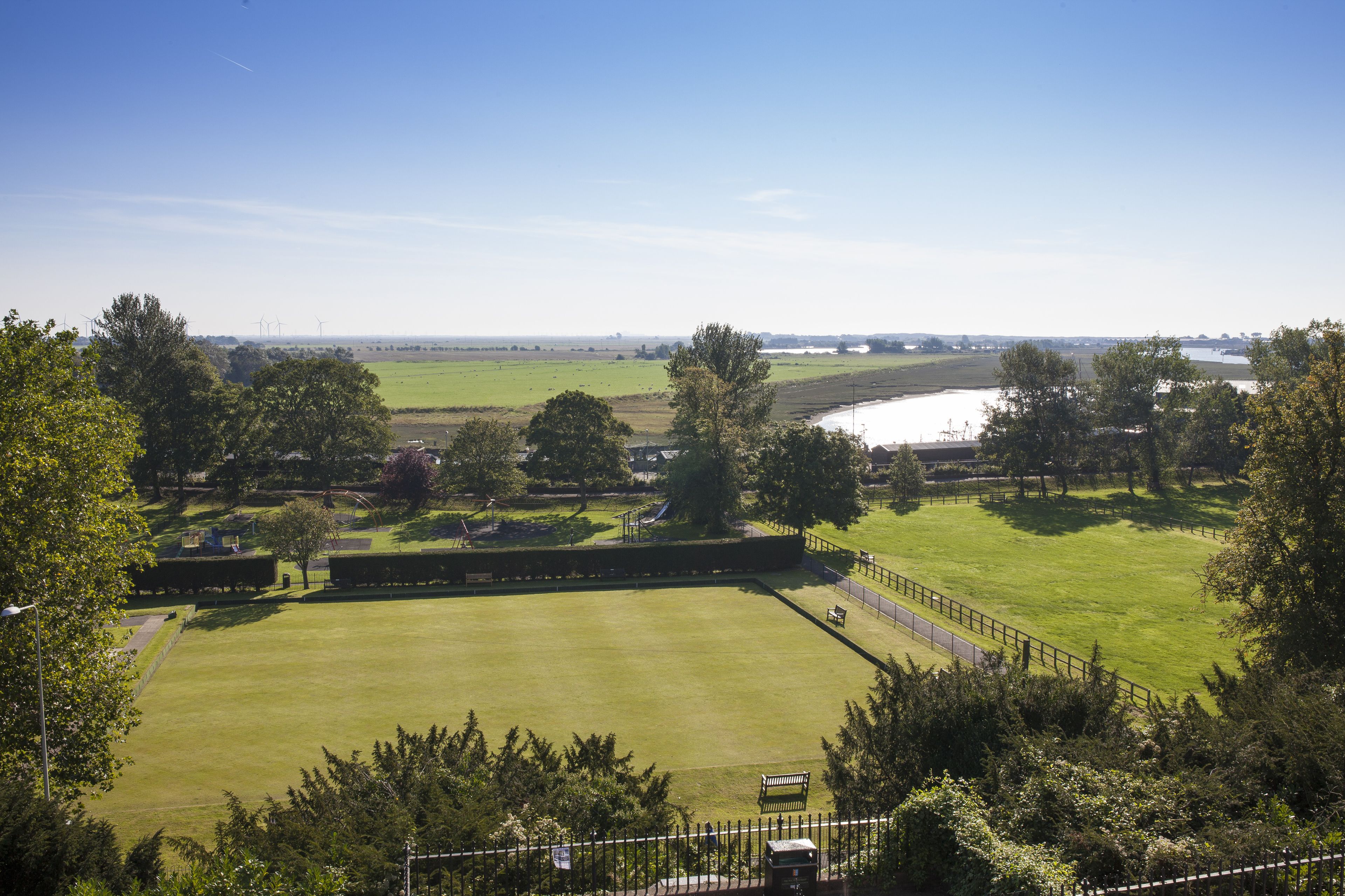 panoramic loft, 1 double bed, river view, sea facing | view from property