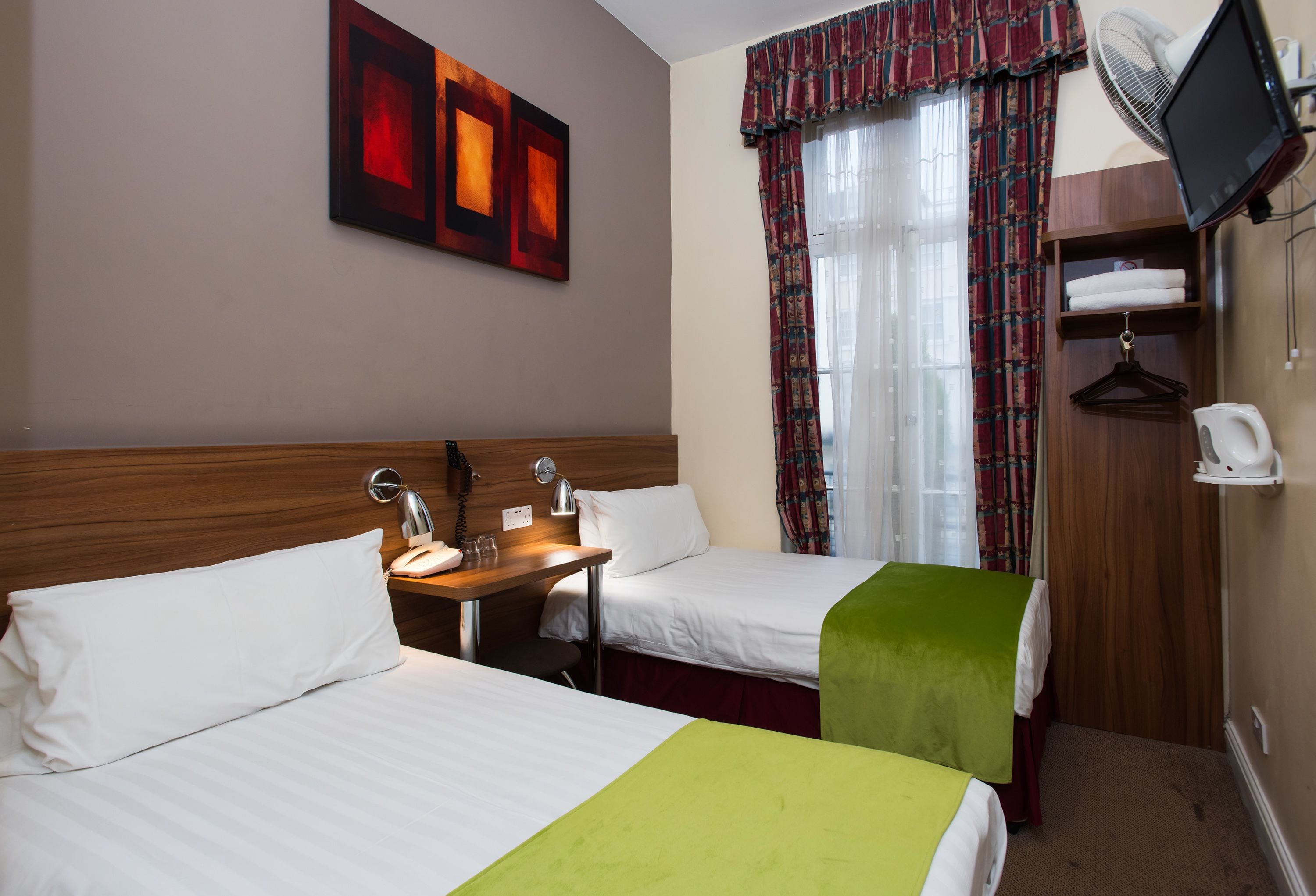 Photo - Dover Hotel - B&B