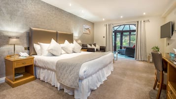 Premium bedding, blackout drapes, free WiFi, bed sheets