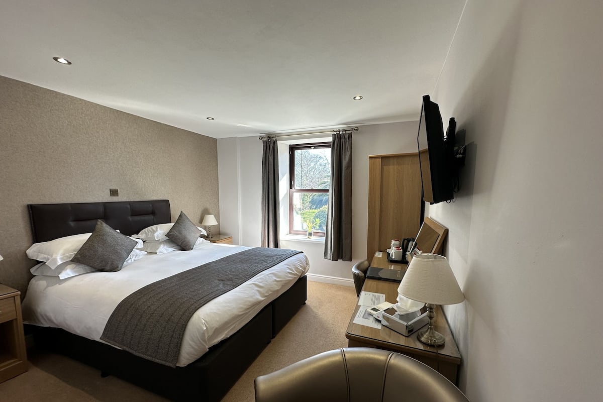 Chambre Standard double | 1 chambre, literie de qualitĂ©, rideaux dâobscurcissement