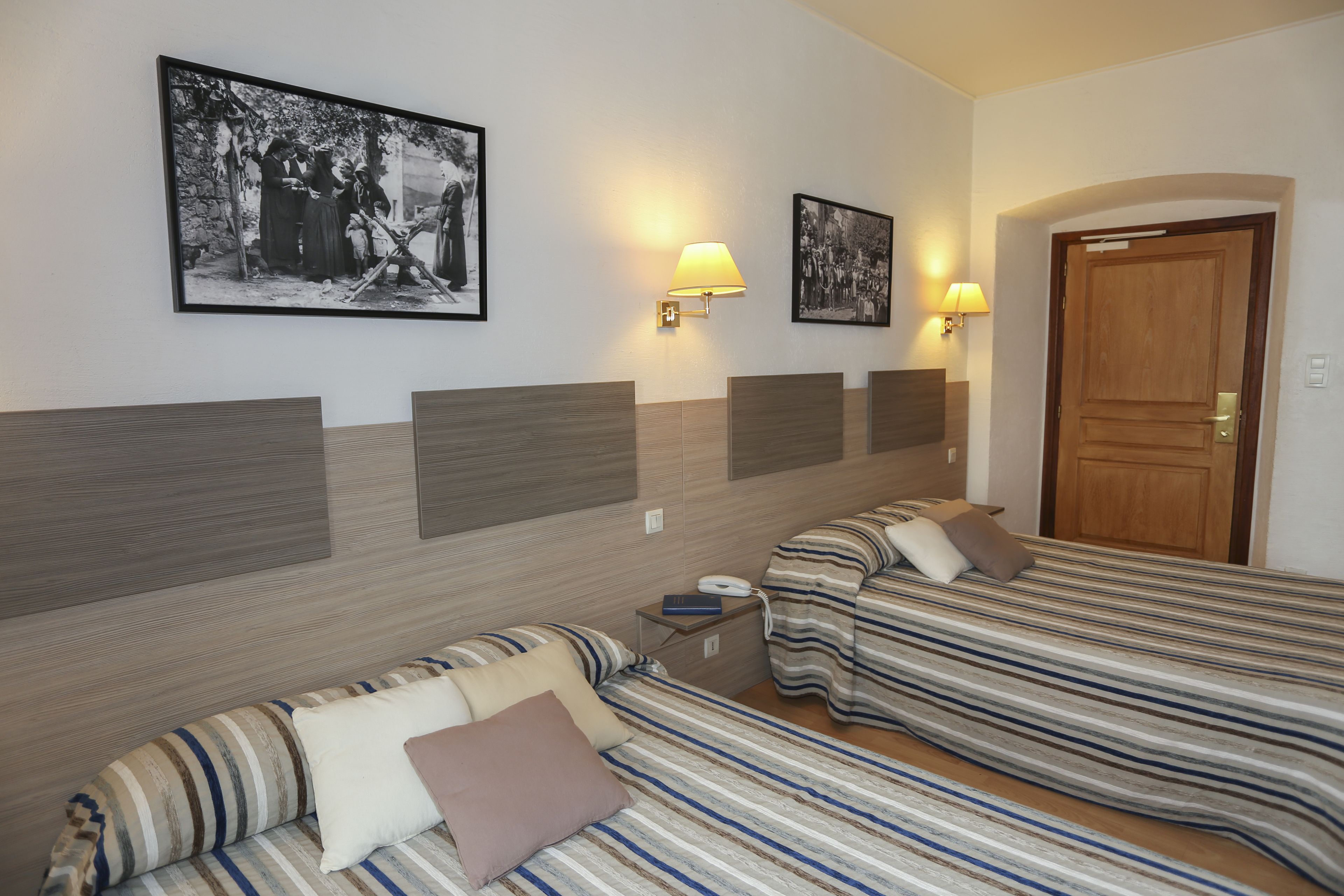 premium bedding, in-room safe, desk, blackout curtains