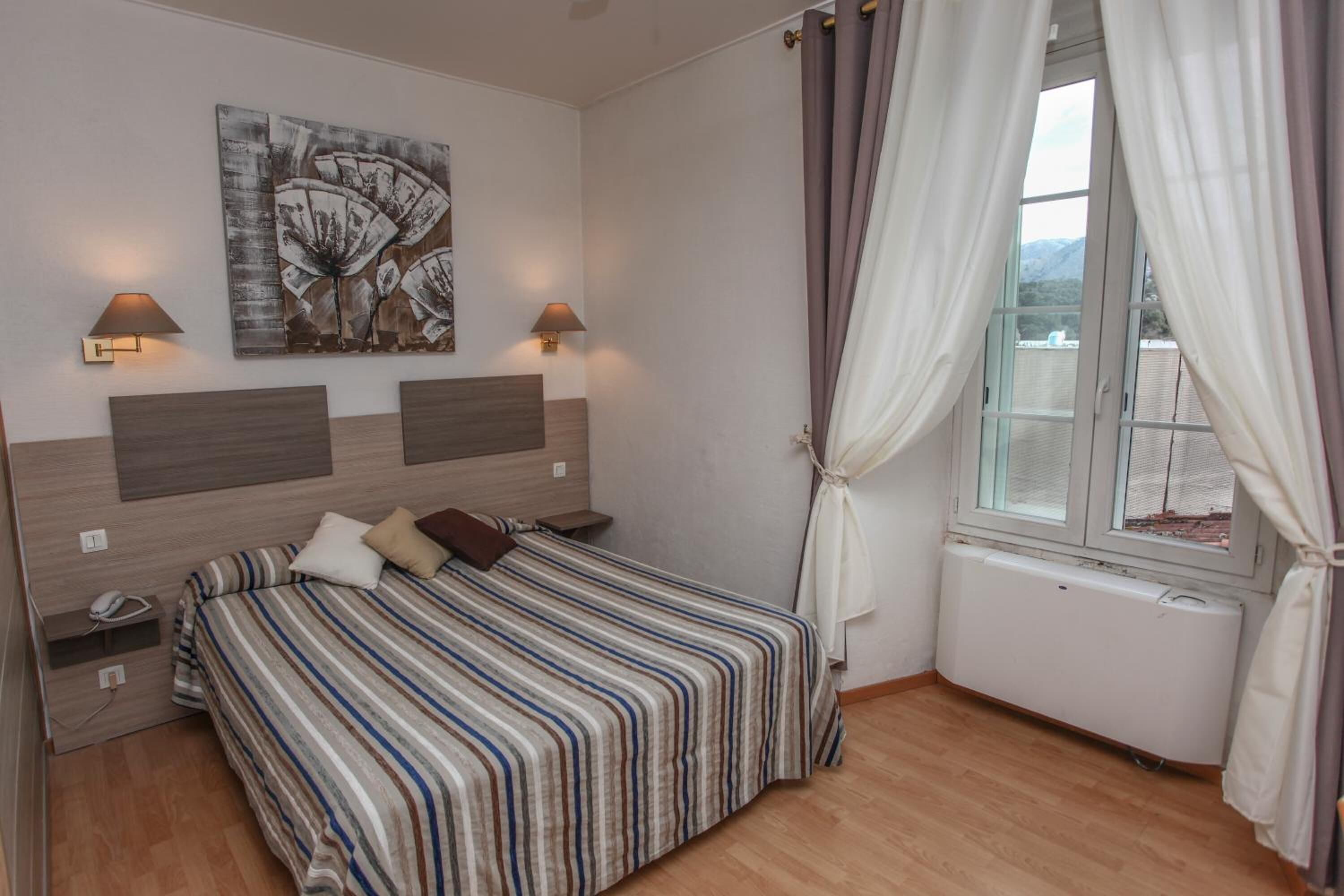 premium bedding, in-room safe, desk, blackout curtains