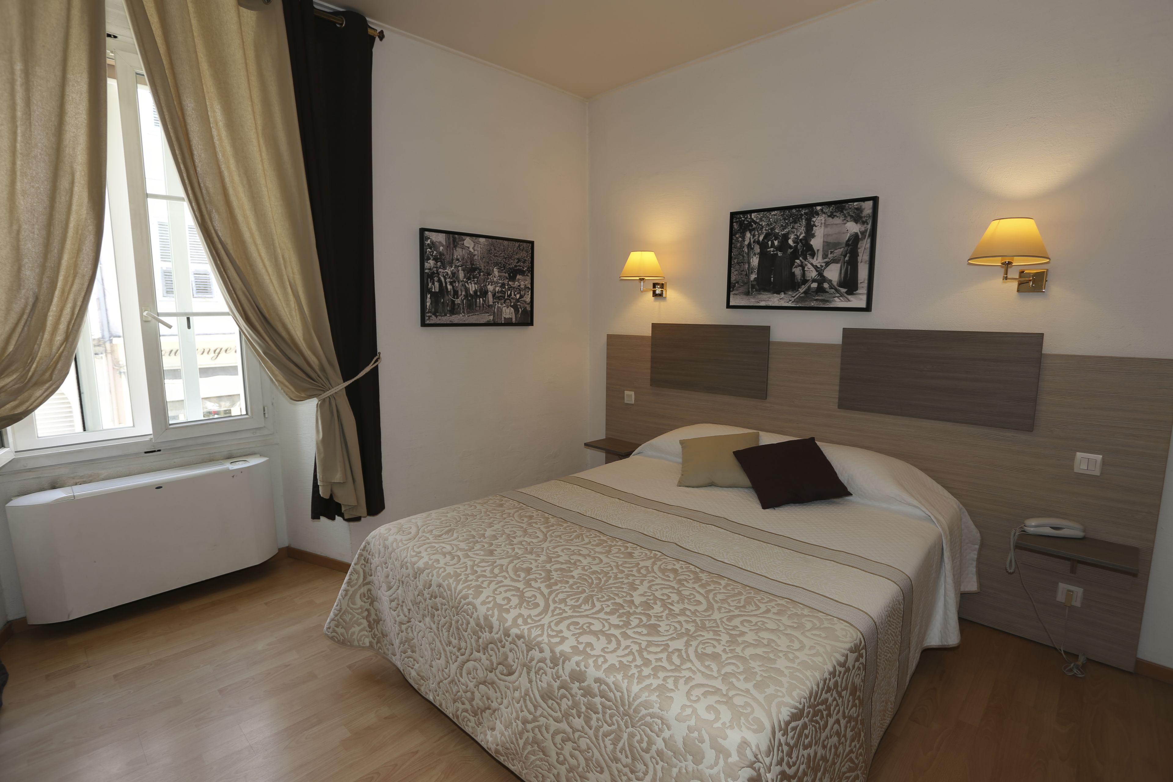 double room | premium bedding, in-room safe, desk, blackout curtains