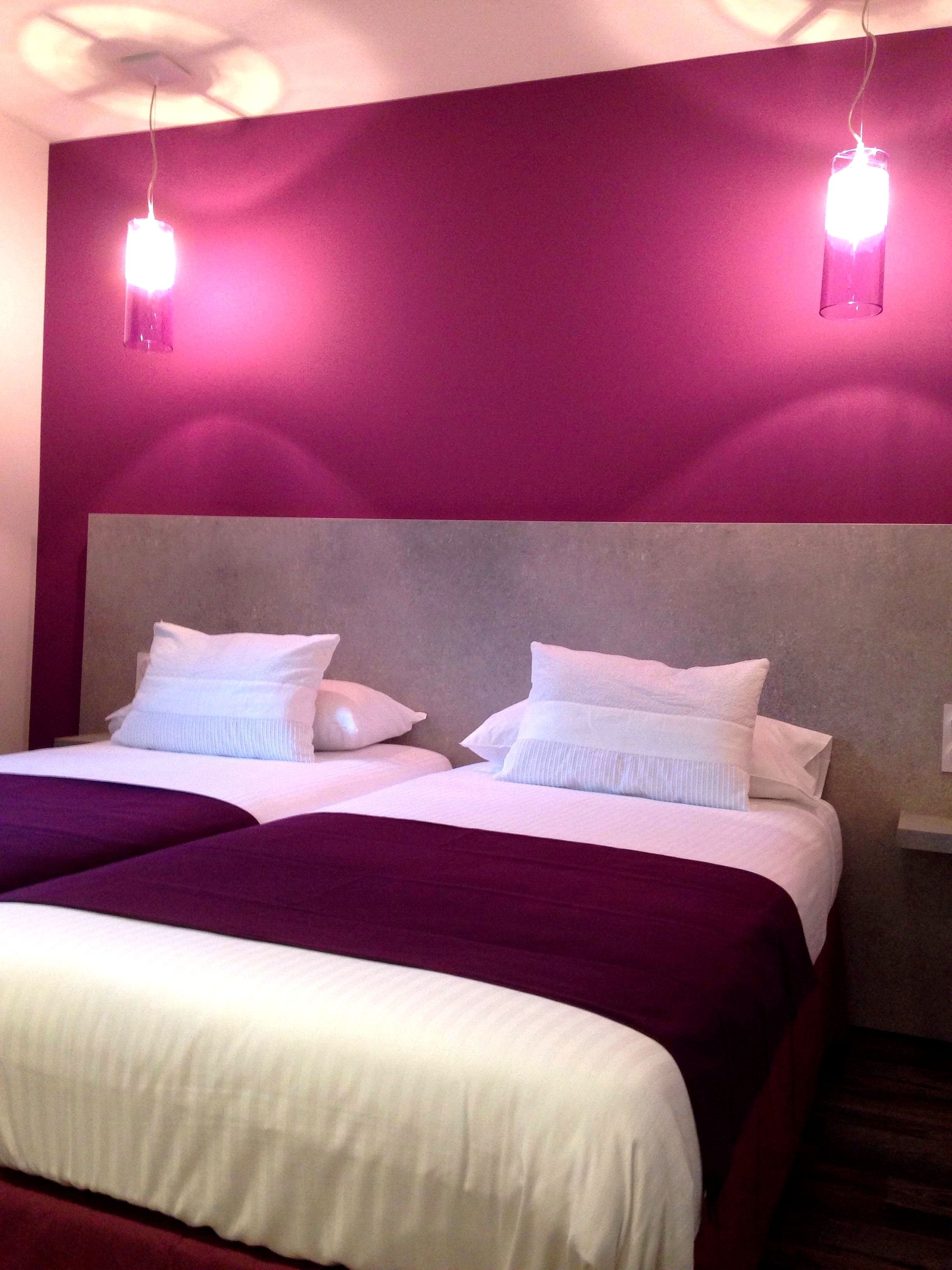 double room | desk, soundproofing, free wifi, bed sheets