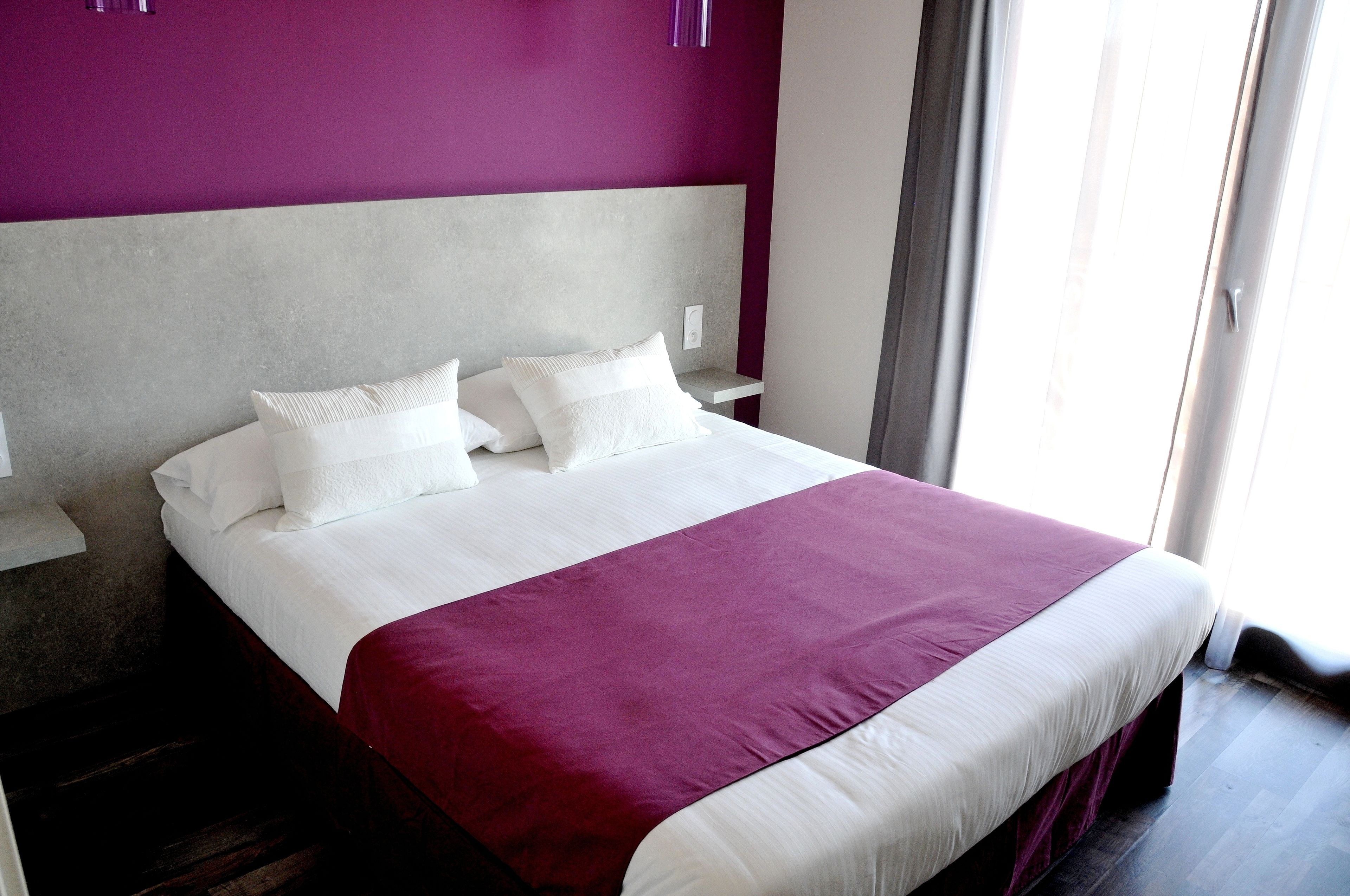 double room | desk, soundproofing, free wifi, bed sheets