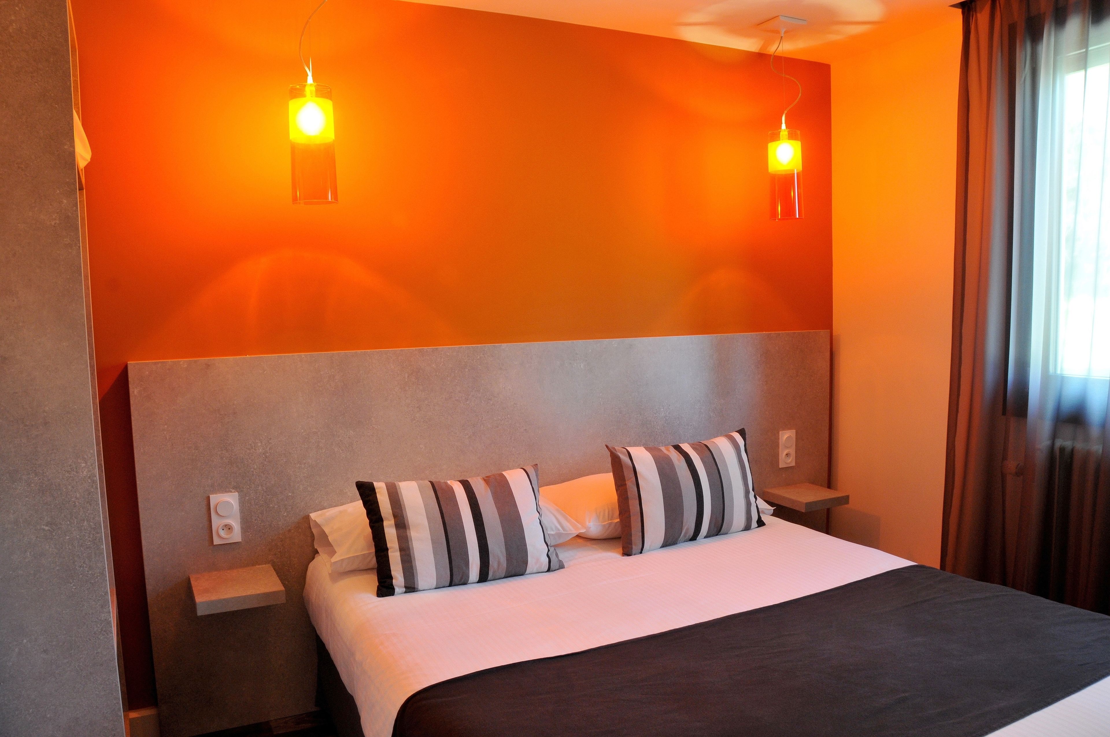 double room | desk, soundproofing, free wifi, bed sheets