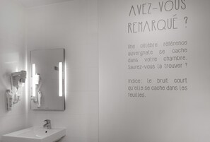 Douche, douche cascade, articles de toilette écologiques