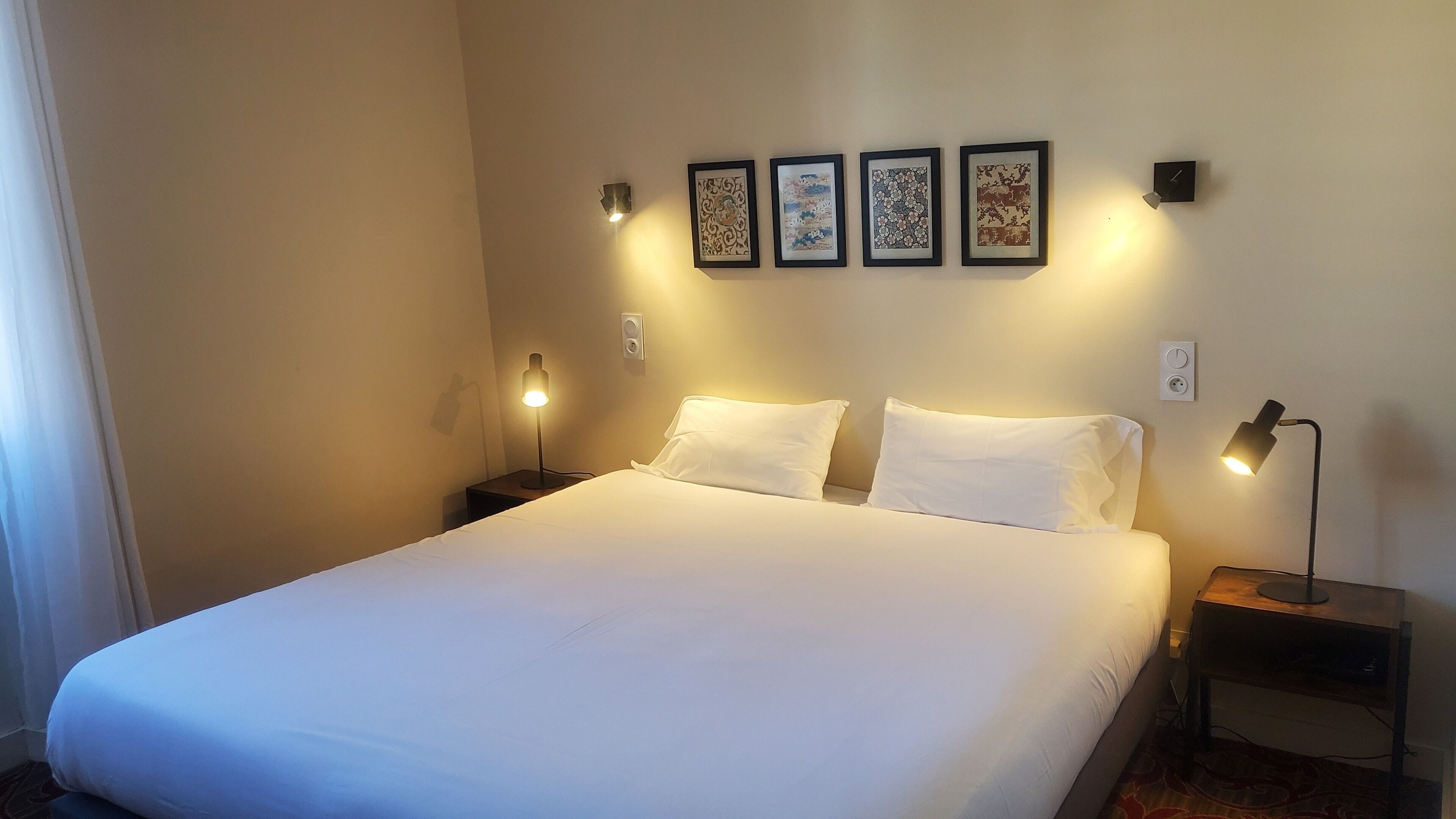 comfort double or twin room | premium bedding, in-room safe, desk, iron/ironing board