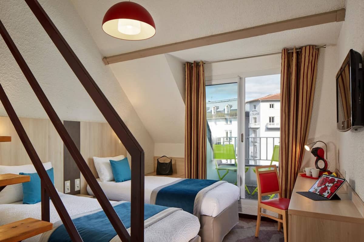 Chambre Quadruple Confort