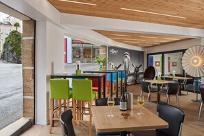 Terrace/patio - Hotel Roissy Lourdes (Lourdes)
