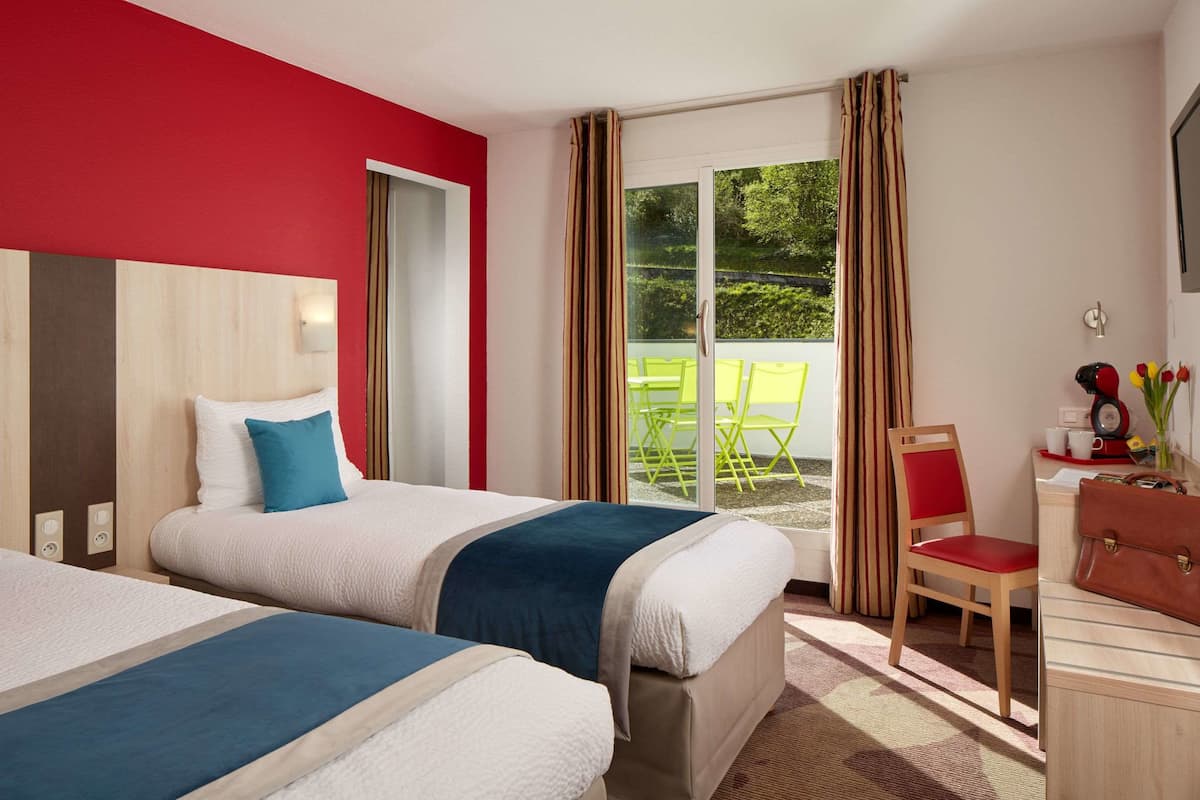 deluxe twin room | 2 bedrooms, premium bedding, in-room safe, desk