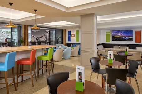 Lobby lounge. Hotel Roissy Lourdes