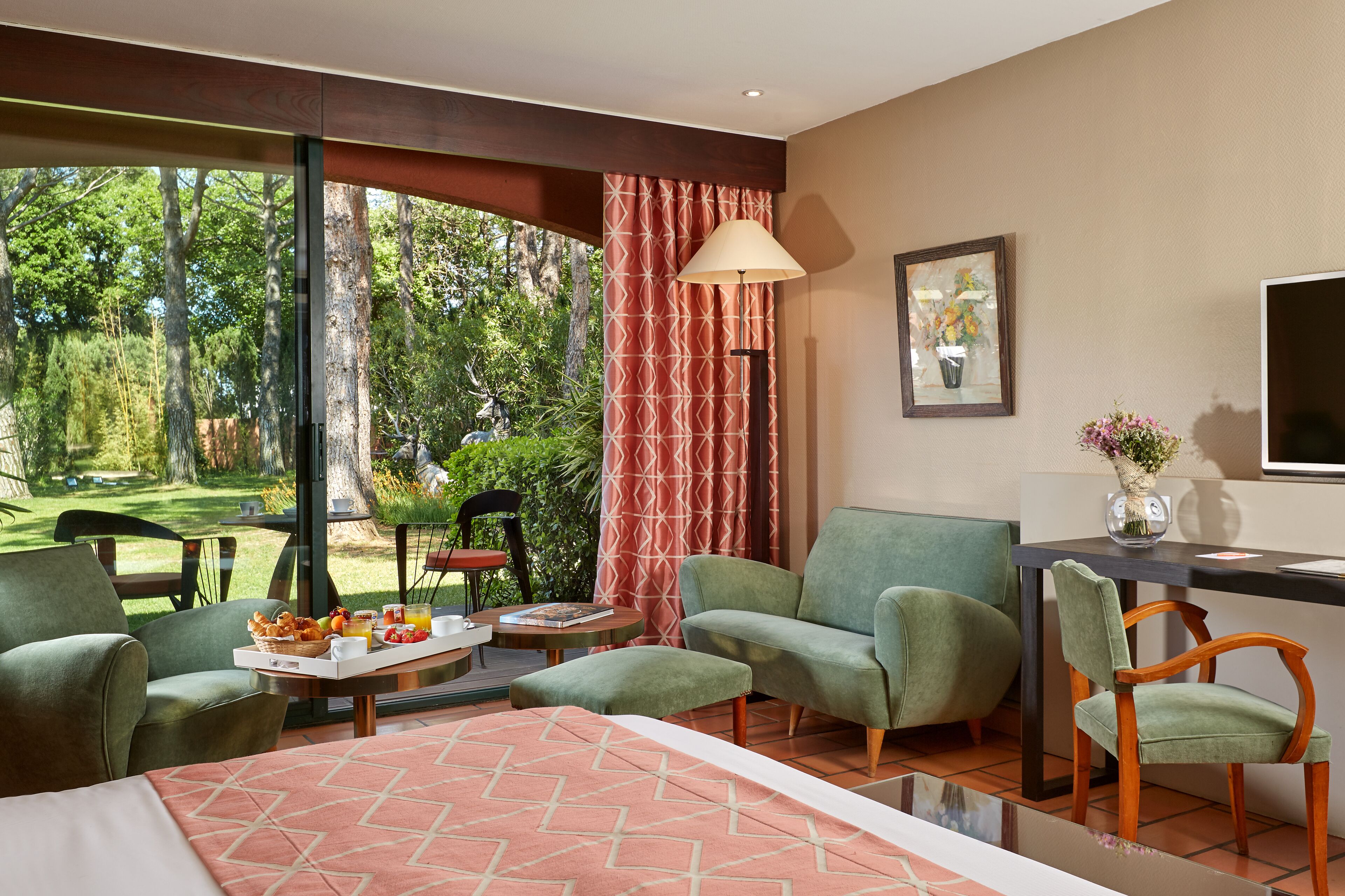 family executive (up to 4 persons) | 1 bedroom, egyptian cotton sheets, premium bedding, pillow-top beds