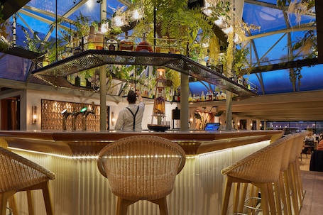 Bar (on property). La Villa Duflot Hôtel & Spa Perpignan