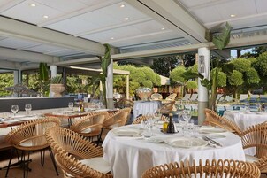 Breakfast, lunch, dinner served; Regional cuisine, pool views 