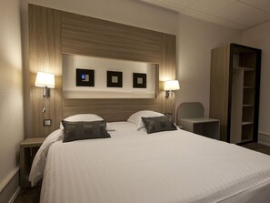 Doppelzimmer | Schreibtisch, schallisolierte Zimmer, kostenloses WLAN, Bettwäsche