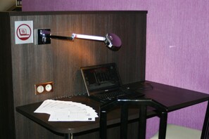 In-room business centre