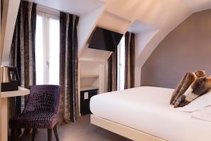 Minibar, coffres-forts dans les chambres, décoration personnalisée