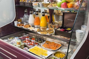 Daily buffet breakfast (EUR 13 per person)