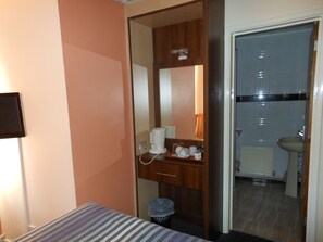 Superior Double Room | Room amenity