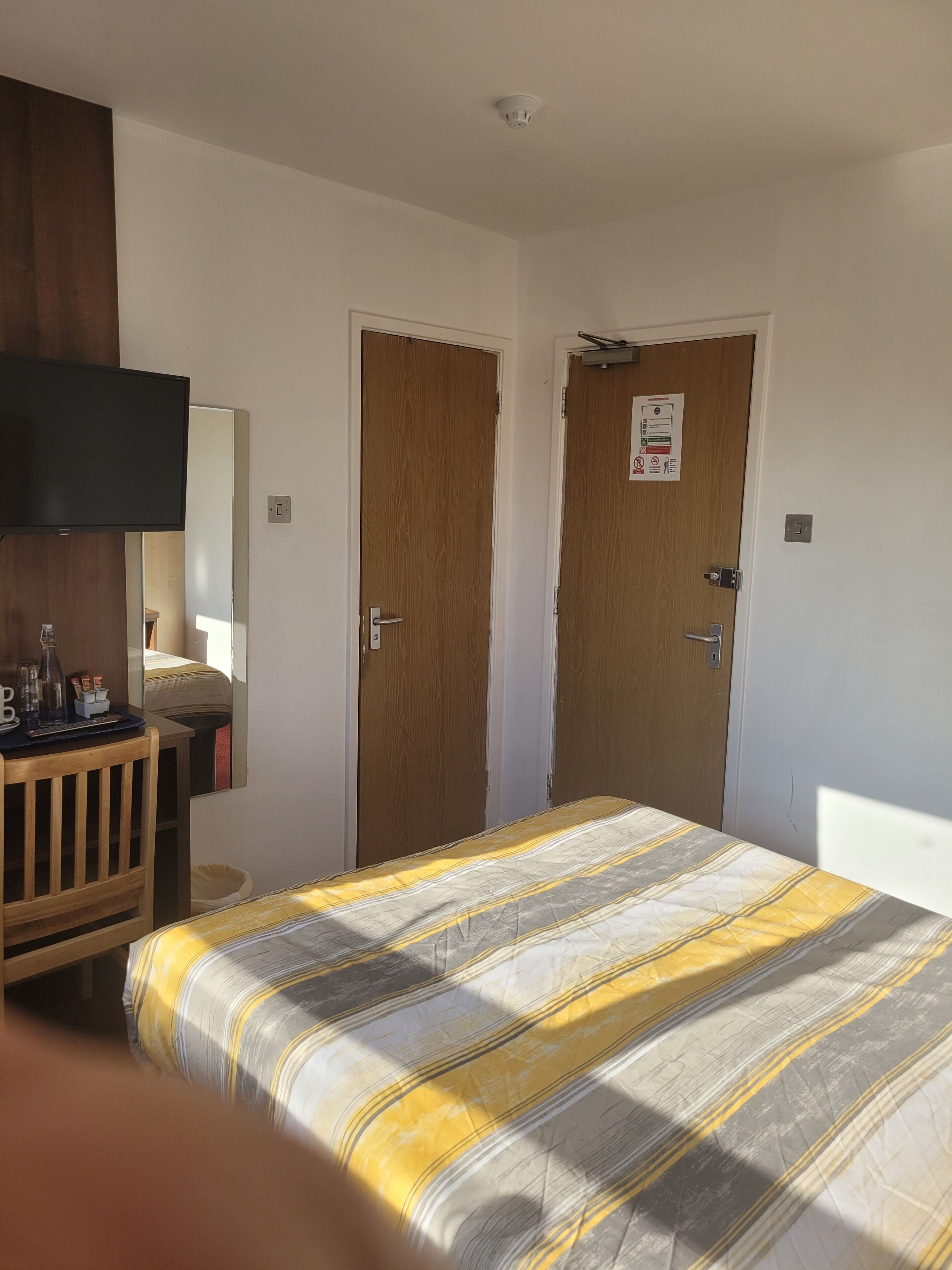 Foto - The Gatwick White House Hotel