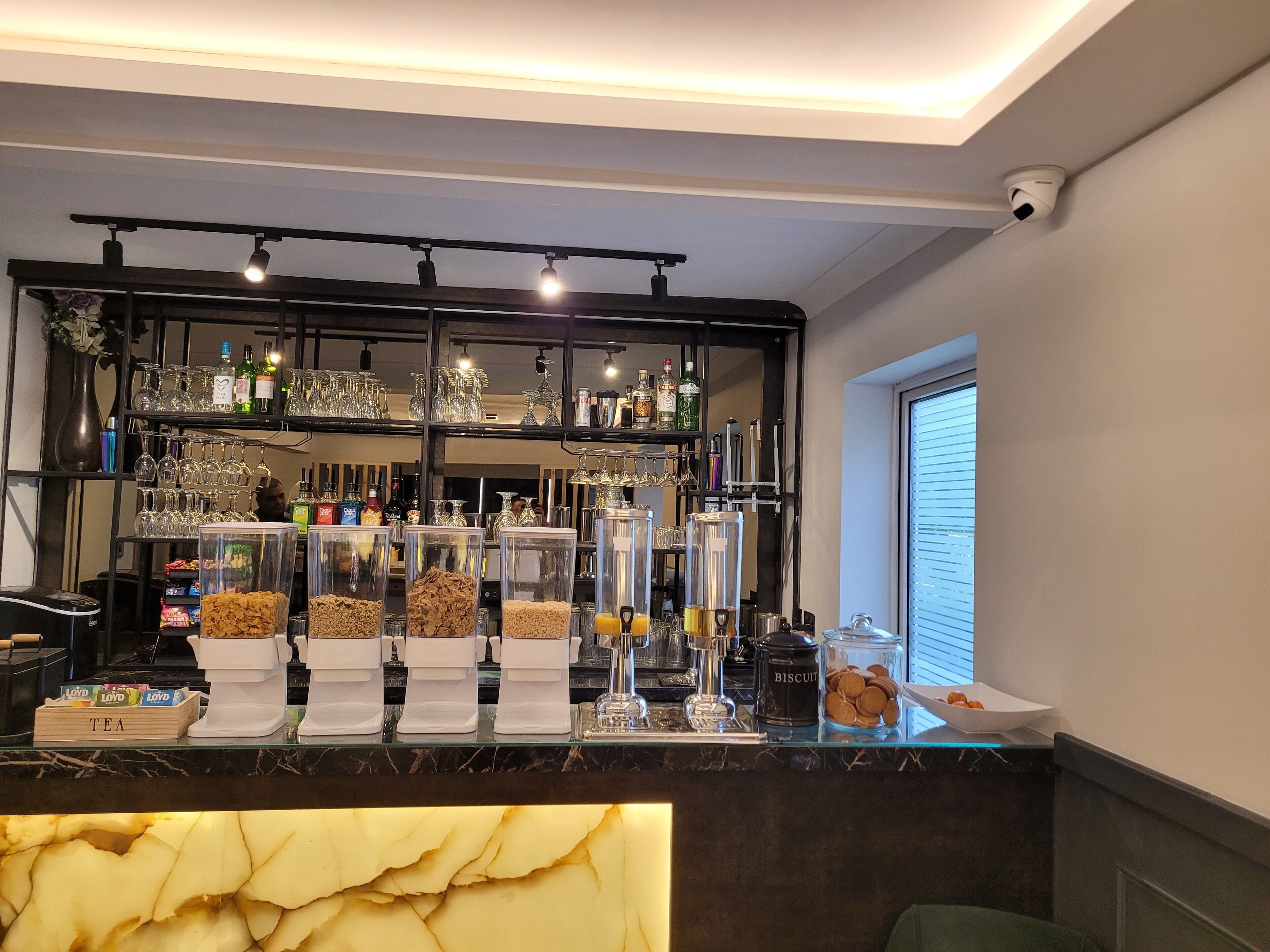 Foto - The Gatwick White House Hotel