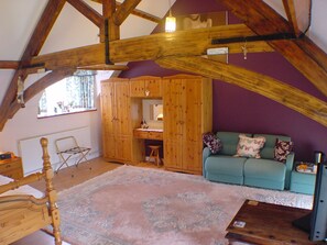 Premier Double Room, Ensuite | Living area