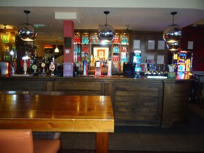 Bar (in der Unterkunft)