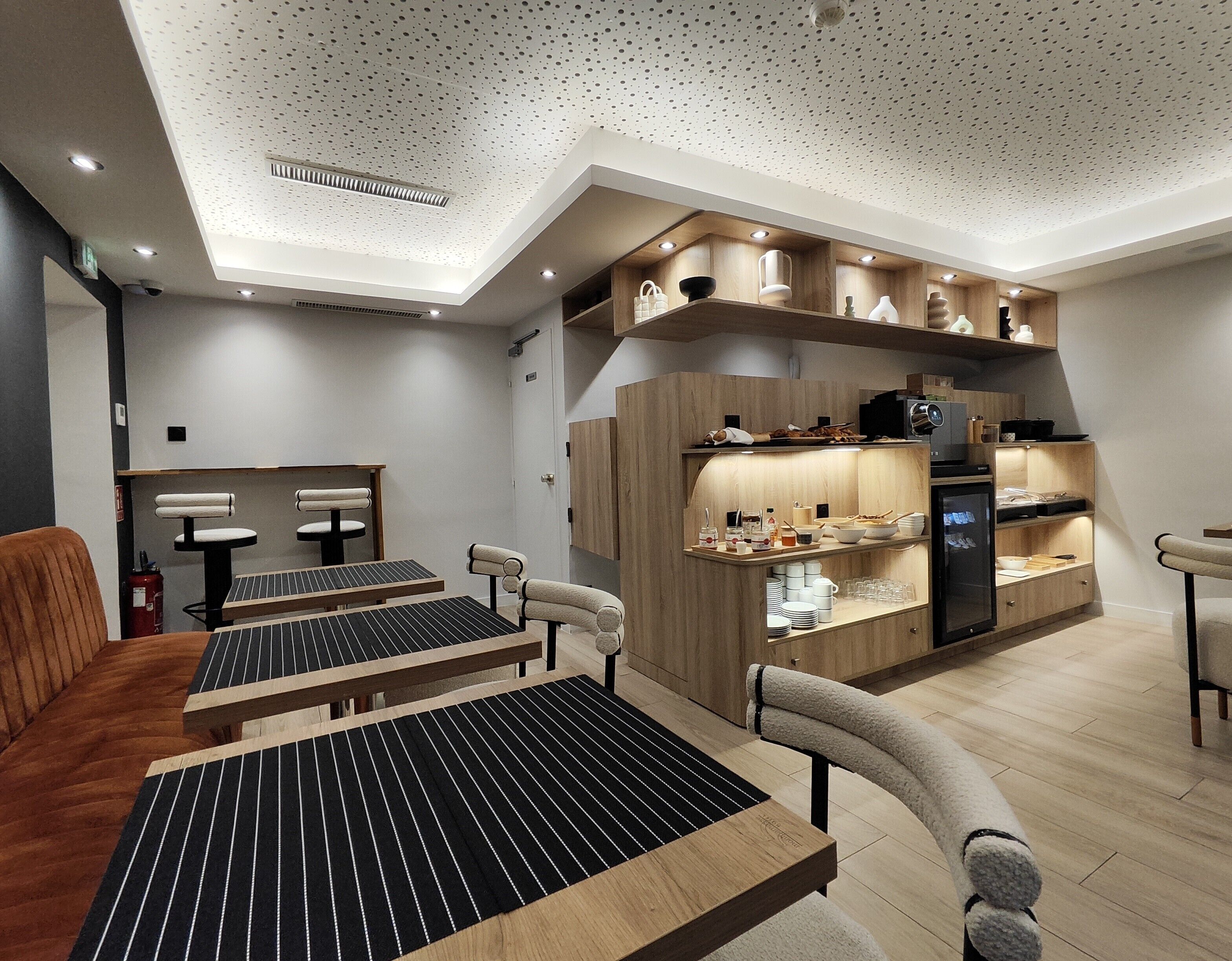 Colazione a buffet, servita tutte le mattine (16 EUR a persona) 