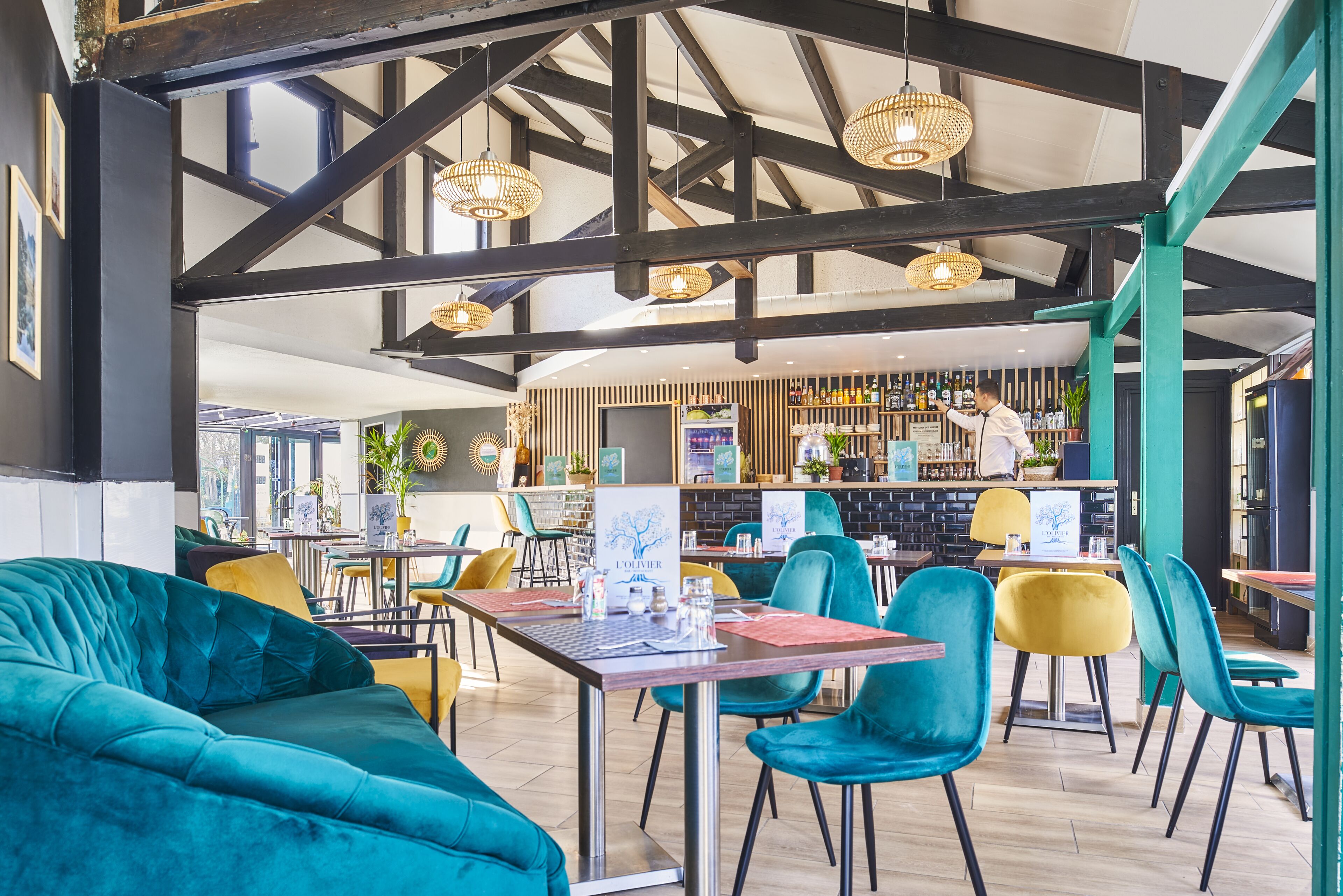 บริการอาหารกลางวันและอาหารเย็น, อาหารฝรั่งเศส