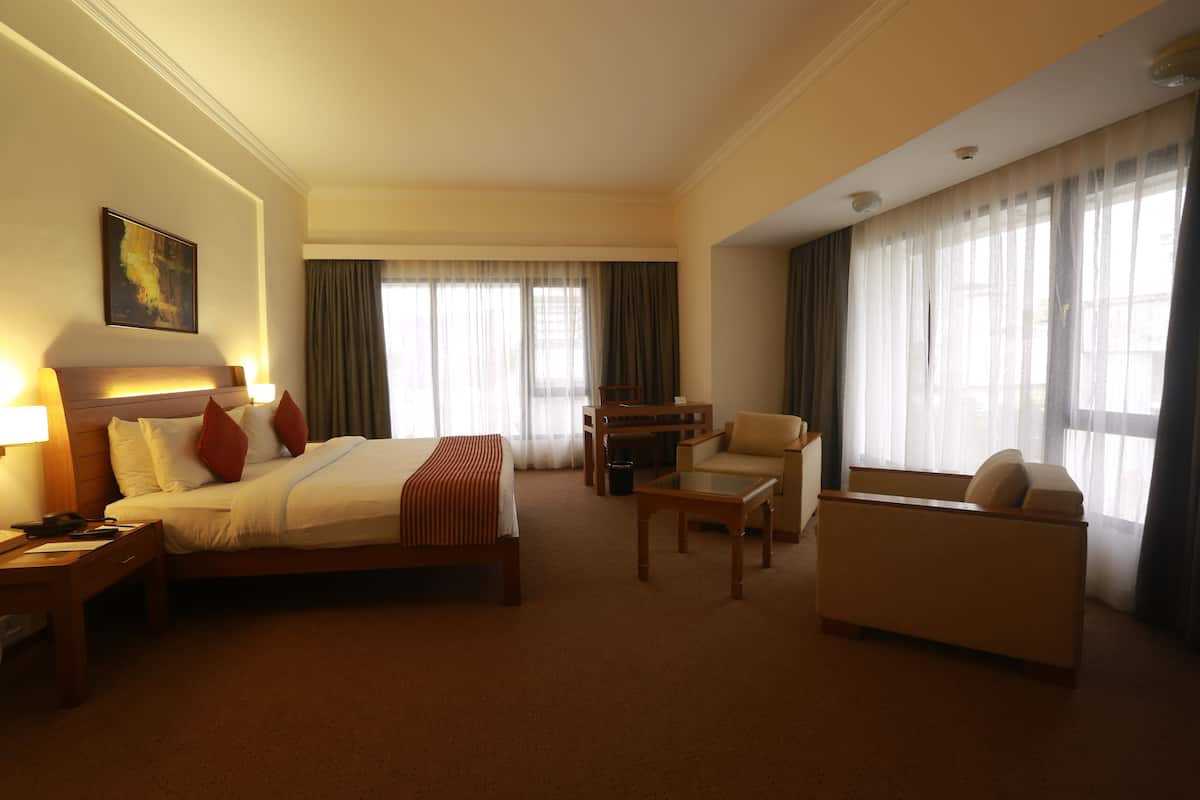 Ropa de cama de alta calidad y minibar